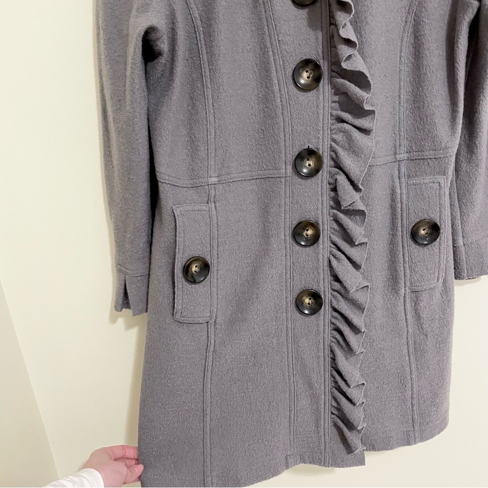 PATTY KIM Gray Ruffle Trim Coat - Picture 4 of 13